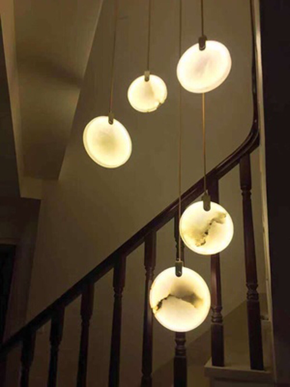 Lampada lampadario moderno in marmo LED Lampadari lunghi per scale Luce a sospensione